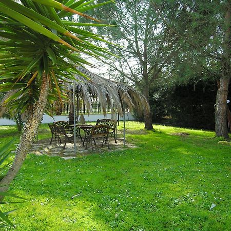 Hotel Villa Aurora Latina Buitenkant foto