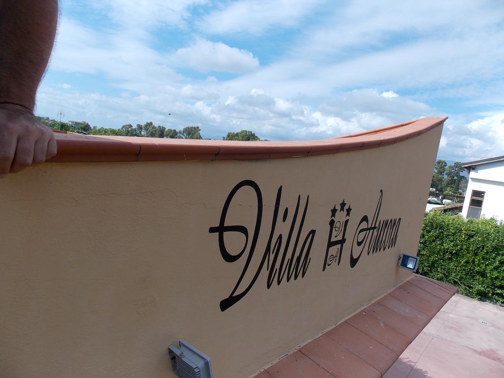 Hotel Villa Aurora Latina Buitenkant foto