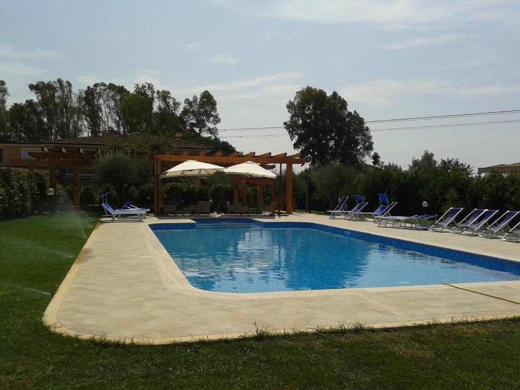 Hotel Villa Aurora Latina Buitenkant foto